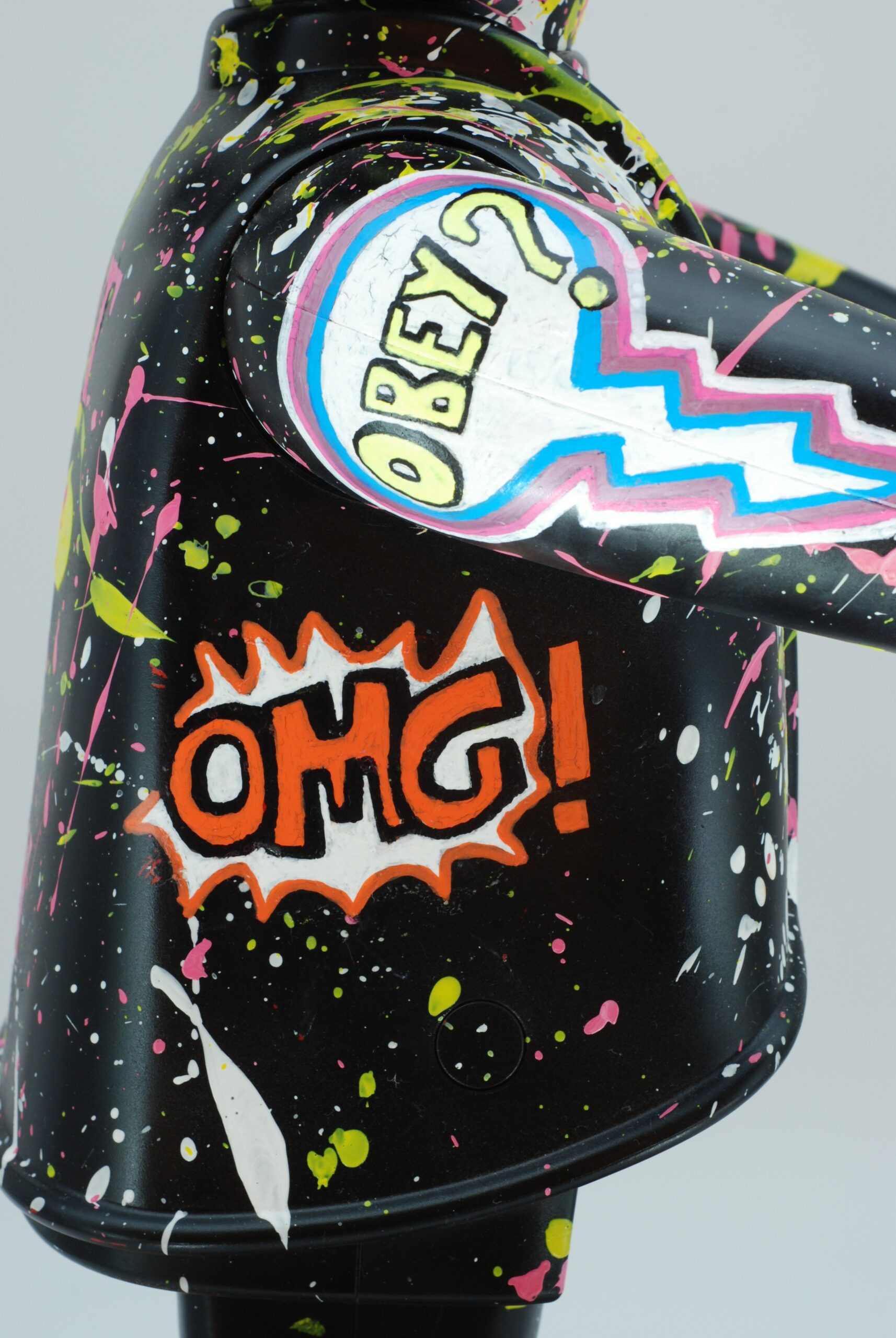 PLAYK #004 — POP COMICS / NOT A TOY